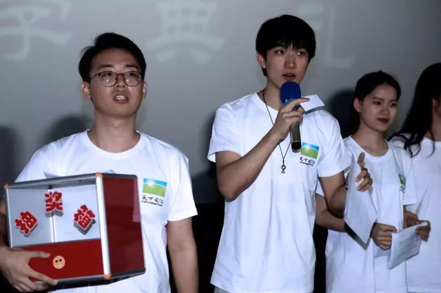 球队心理素质在比赛中扮演重要角色(球队心理素质在比赛中扮演重要角色是)